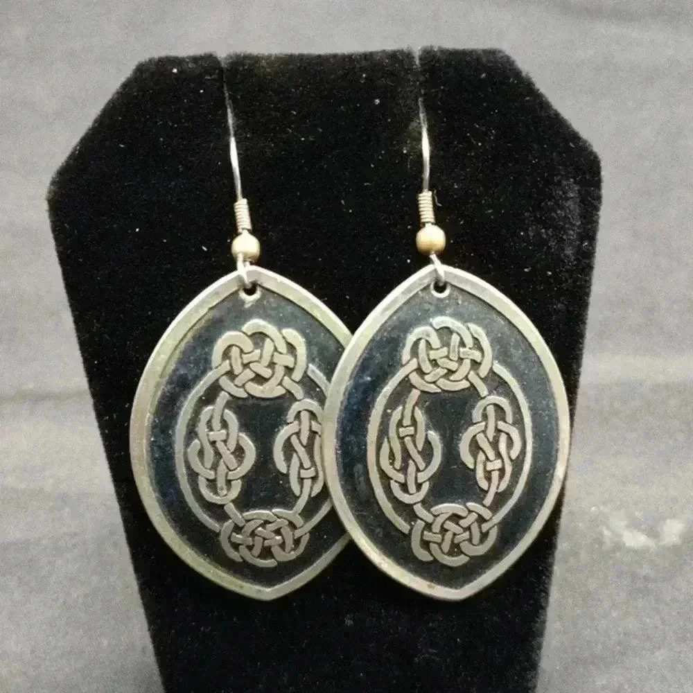 Sterling Silver Celtic Knot Shield Earring